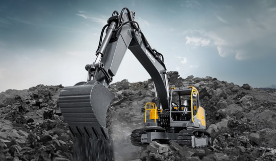 1:20 Volvo EC160E RC Excavator - Image 2